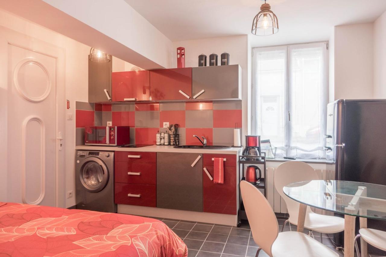 Studio Le Ligérien Saint-Denis-de lʼHôtel Esterno foto