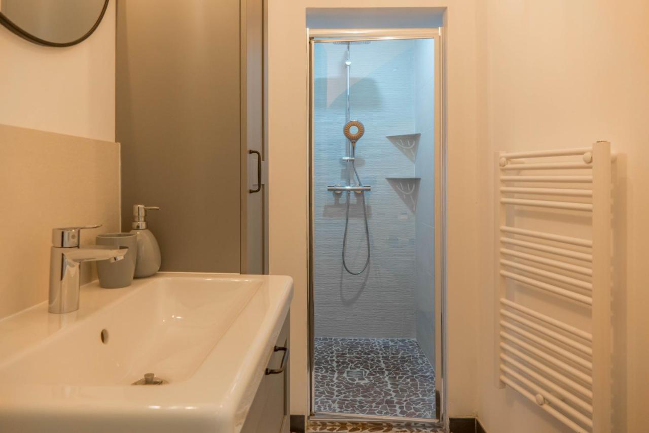 Studio Le Ligérien Saint-Denis-de lʼHôtel Esterno foto